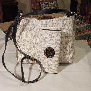 Michael Kors Cream and Blue Shoulder Bag